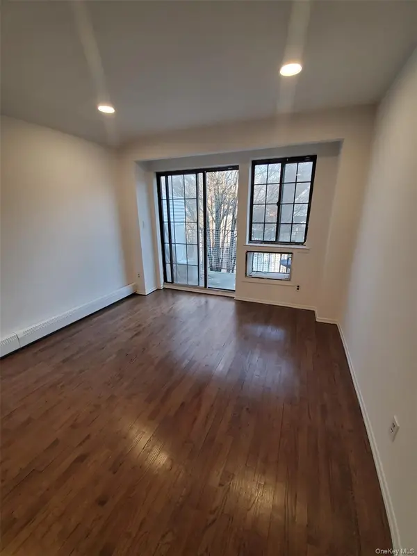 81-18 138th ST #3, Jamaica, NY 11435