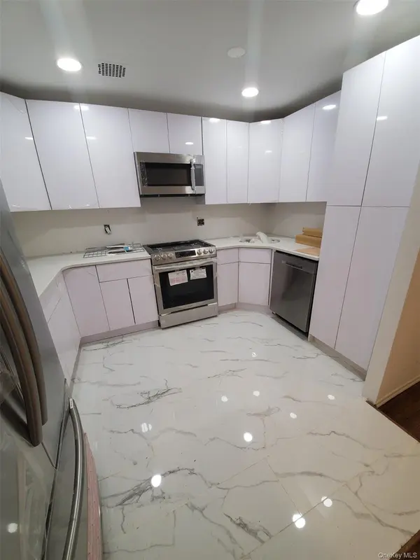 81-18 138th ST #3, Jamaica, NY 11435