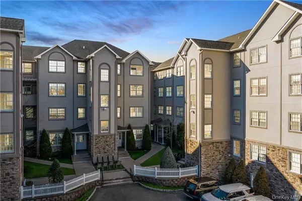 3307 Parkview DR, Spring Valley, NY 10977