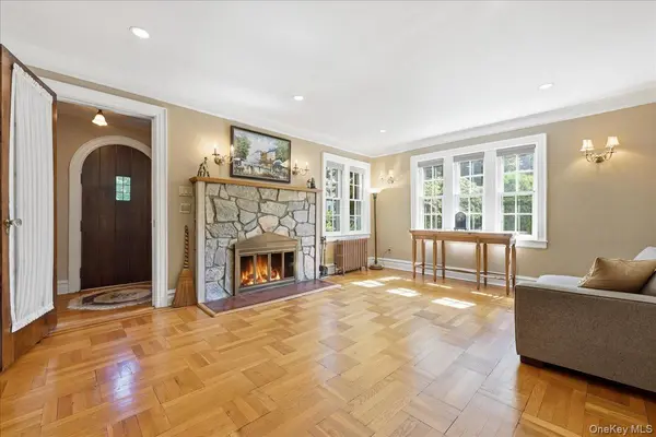 159-02 28th AVE, Flushing, NY 11358