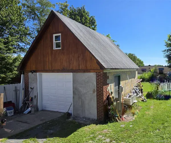 31 Cottage ST, Monticello, NY 12701