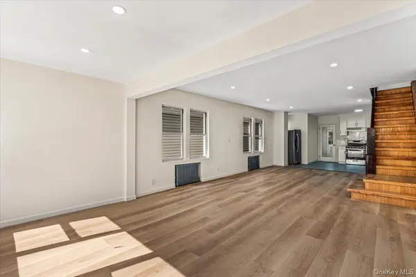 6134 Parsons BLVD, Fresh Meadows, NY 11365