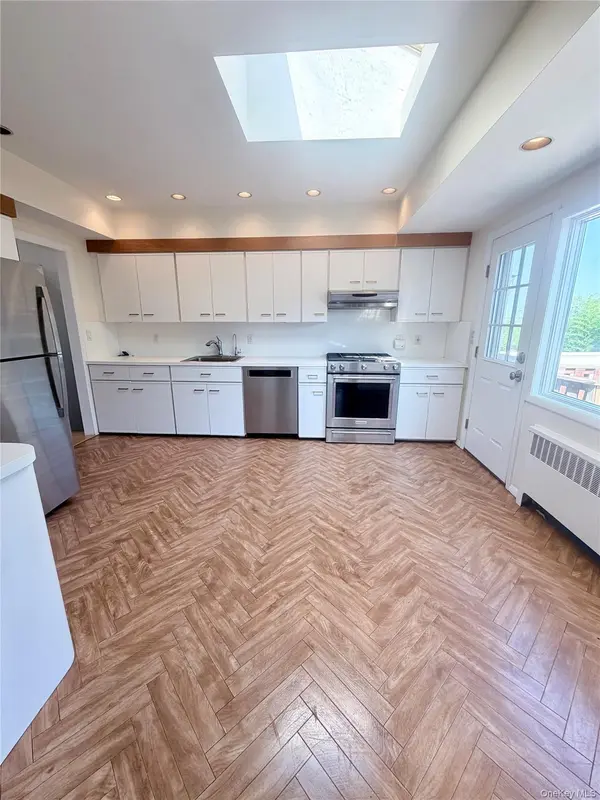 821 Channel RD, Long Beach, NY 11561