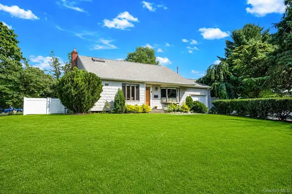 1 Rutgers ST, Smithtown, NY 11787