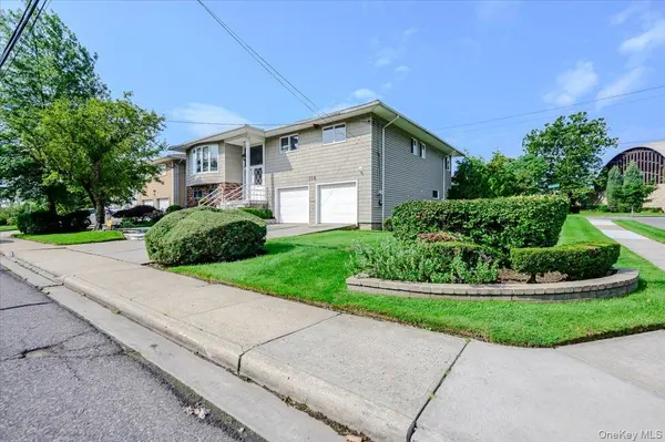 718 Arbuckle AVE, Woodmere, NY 11598