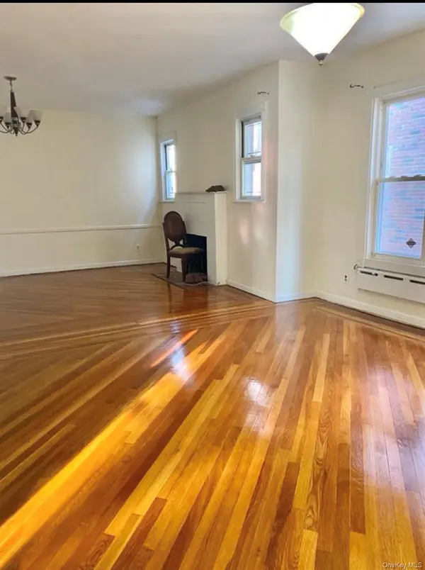 4122 163rd ST, Flushing, NY 11358