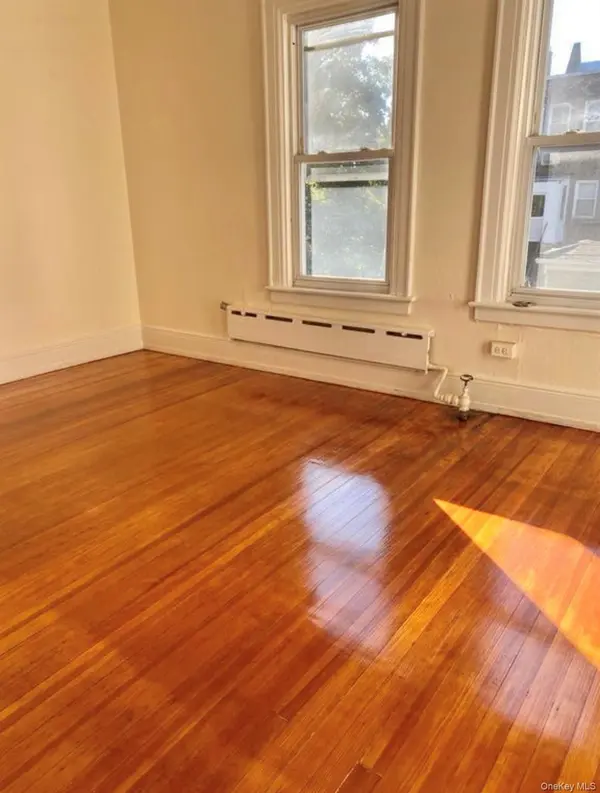 4122 163rd ST, Flushing, NY 11358