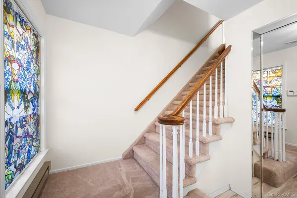 11D Rothwell DR, Call Listing Agent, NJ 08831