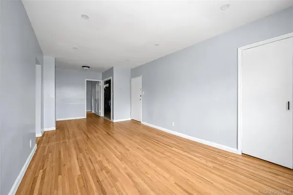 147-03 71st AVE #55B, Kew Garden Hills, NY 11367