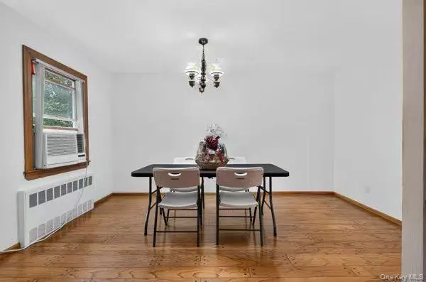 1769 W End AVE, New Hyde Park, NY 11040