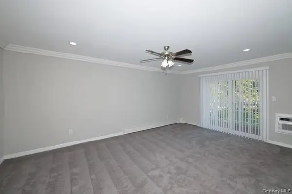 9 Williams BLVD #3-2J, Lake Grove, NY 11755