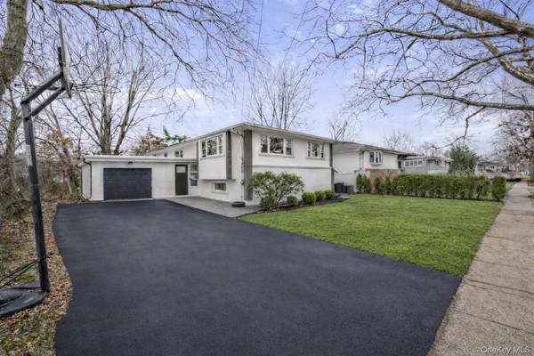 1016 Westwood RD, Woodmere, NY 11598
