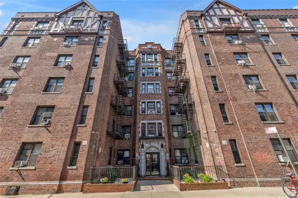 42-02 Layton ST #202, Elmhurst, NY 11373