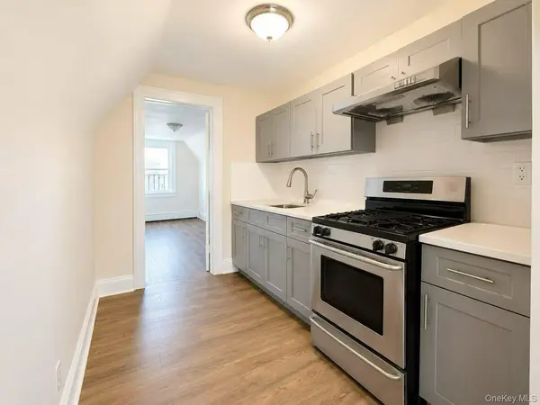 52-12 103 ST, Corona, NY 11368