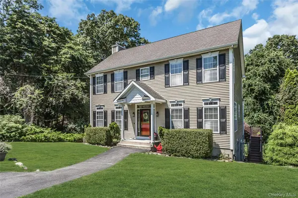 1025 Seawood DR, Southold, NY 11971