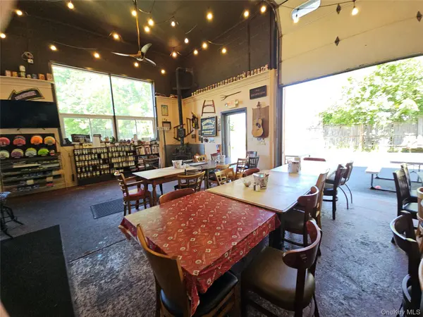 240 Pine Island Turnpike, Warwick, NY 10990