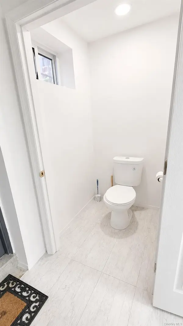 21945 Jamaica AVE #1st Floor, Queens Village, NY 11428