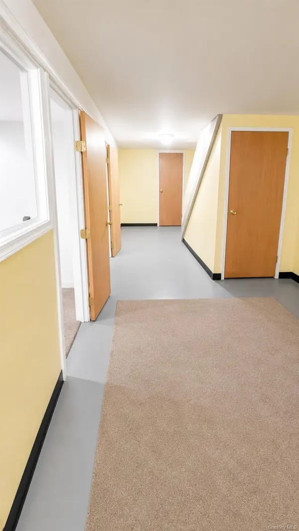 21945 Jamaica AVE #1st Floor, Queens Village, NY 11428
