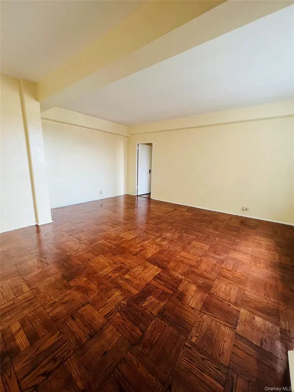 1595 Unionport RD #11A, Bronx, NY 10462