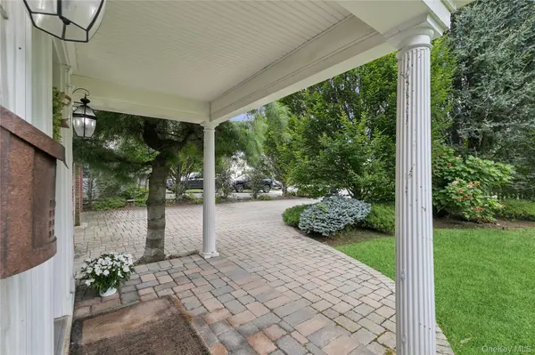 23 Westminster RD, West Hempstead, NY 11552
