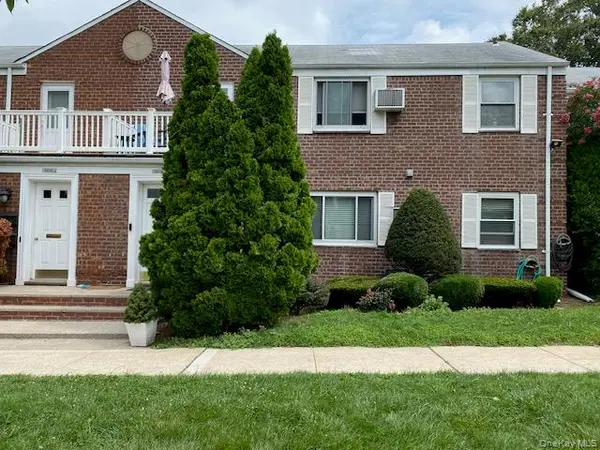 255-34 74th AVE #G-1, Glen Oaks, NY 11004