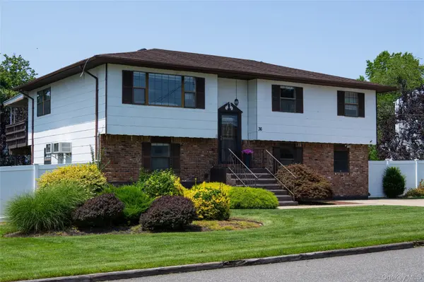 36 Osceola AVE, Deer Park, NY 11729
