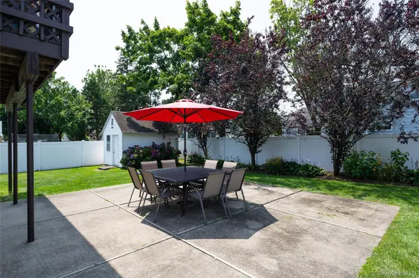 36 Osceola AVE, Deer Park, NY 11729