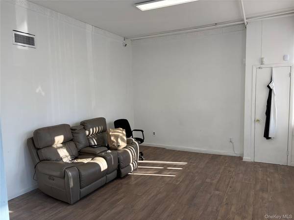 2425 Long Beach RD, Oceanside, NY 11572