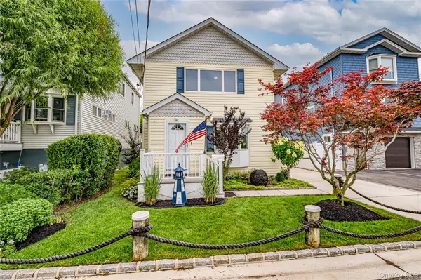 15 West BLVD, East Rockaway, NY 11518