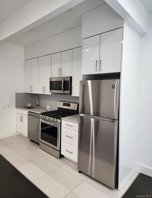1440 31st AVE #1R, Astoria, NY 11106