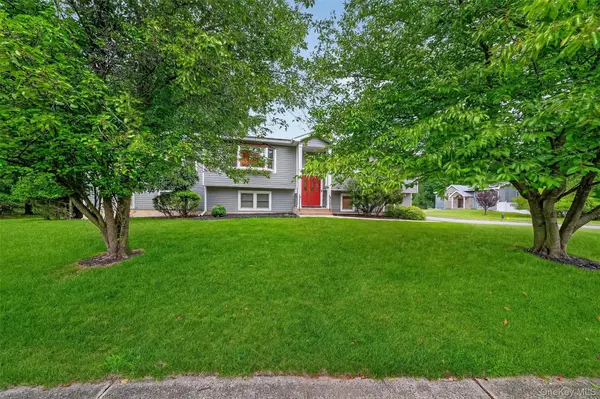 234 Betsy Ross DR, Orangeburg, NY 10962