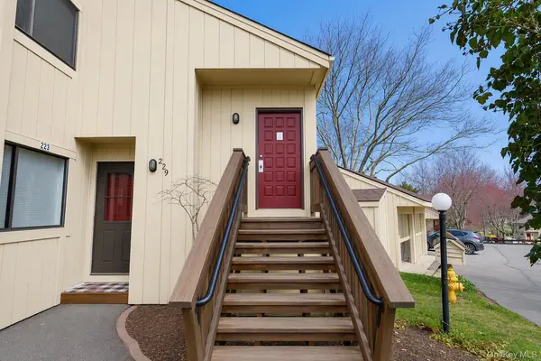 230 Lakeside DR, South Salem, NY 10590