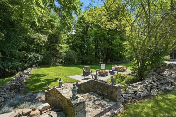 232 Tally Ho RD, Middletown, NY 10940