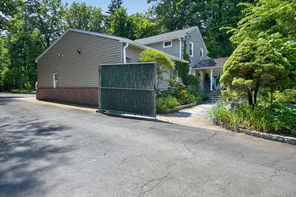 857 Western HWY, Blauvelt, NY 10913