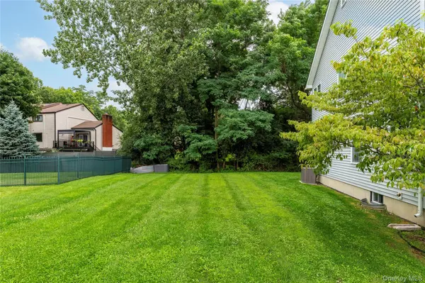 30 Victor RD, Beacon, NY 12508