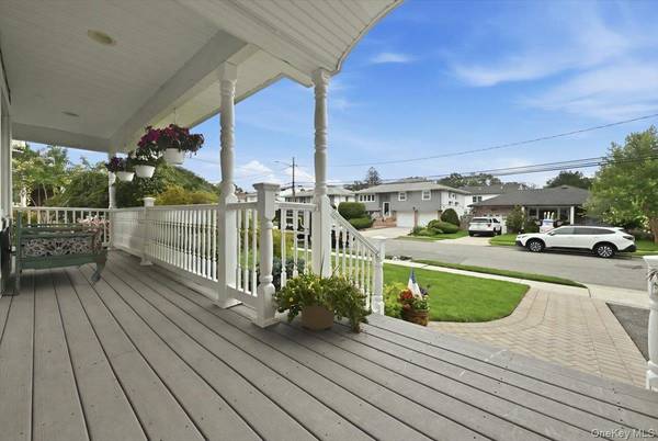 1844 Jefferson AVE, North Bellmore, NY 11710