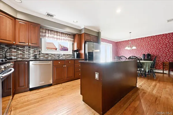 1844 Jefferson AVE, North Bellmore, NY 11710