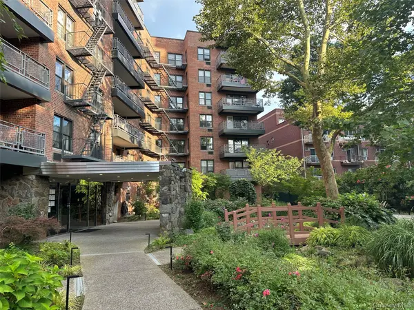 8710 51st AVE #3H, Elmhurst, NY 11373