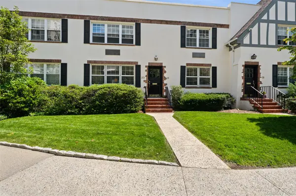 20 Lake AVE #20, Bronxville, NY 10708