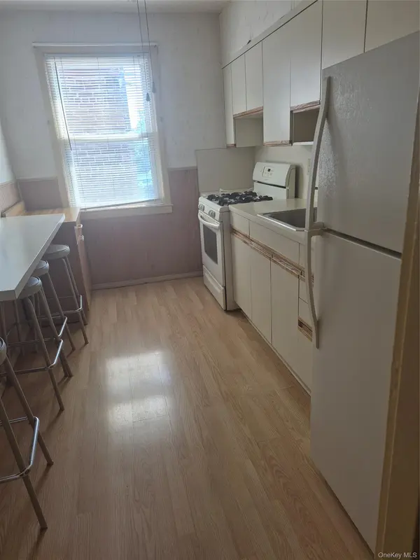 8714 Commonwealth BLVD, Bellerose, NY 11426