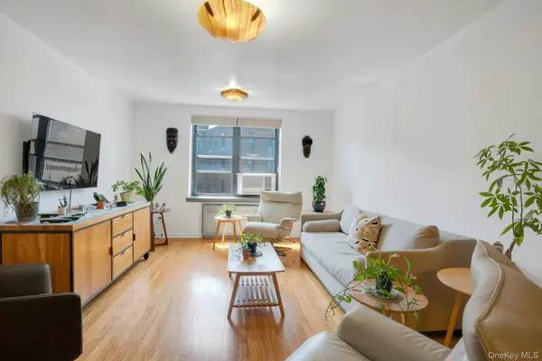 445 W 240th ST #6A, Bronx, NY 10463