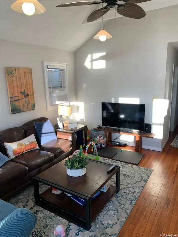 70 Kentucky ST, Long Beach, NY 11561
