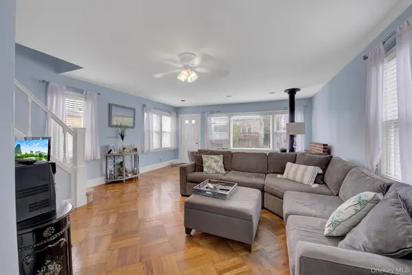 342 E Walnut ST, Long Beach, NY 11561