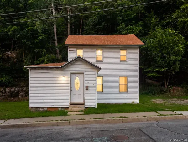 212 Center ST, Ellenville, NY 12428