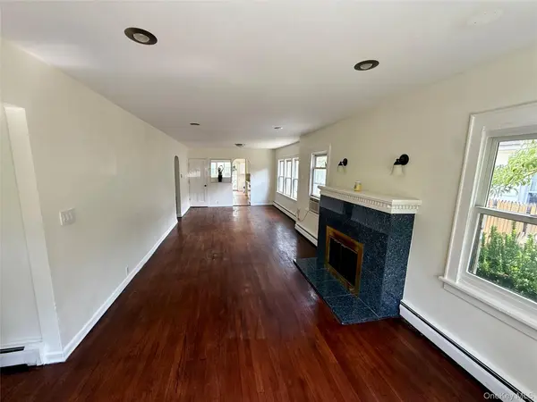 175 S Brookside AVE, Freeport, NY 11520