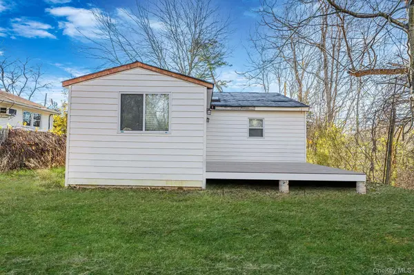 24485 Main RD, Mattituck, NY 11935