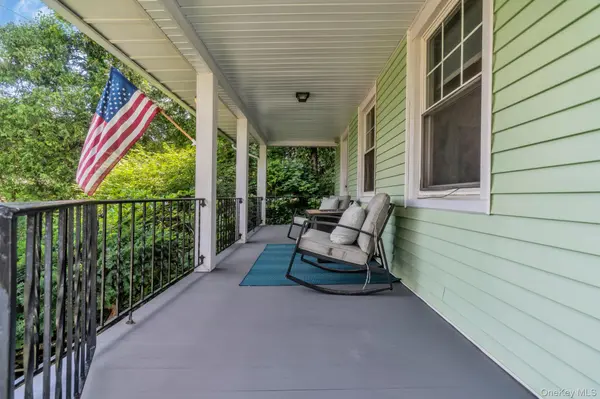24 Howard AVE, Valhalla, NY 10595