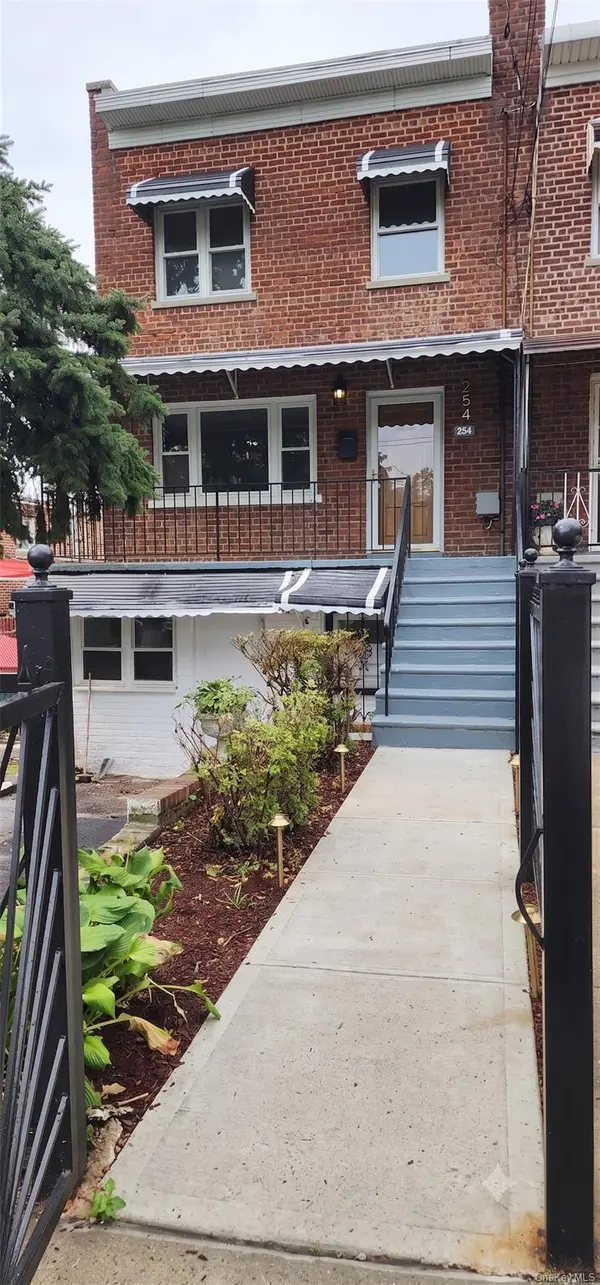954 E 212th ST, Bronx, NY 10469