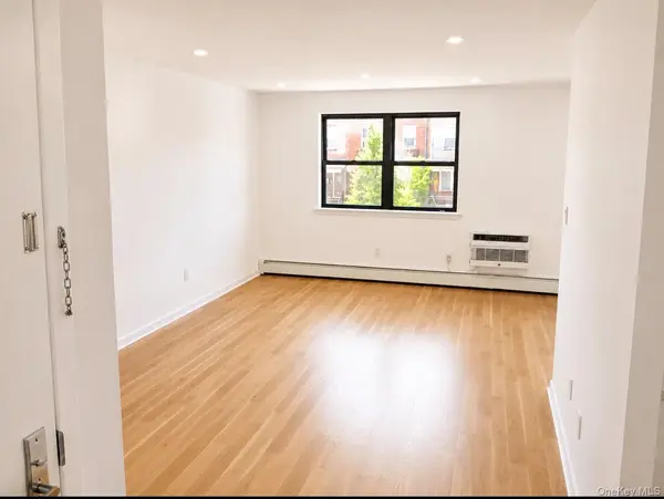 2805 21st AVE, Astoria, NY 11105