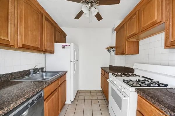 40 S Cole AVE #1H, Spring Valley, NY 10977
